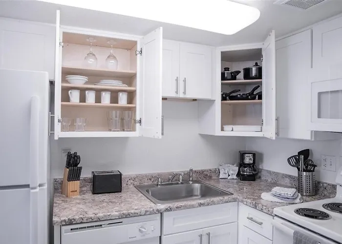 219 Fully Furnished, Wifi Included Apartment Scottsdale